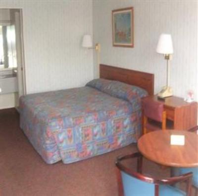 фото отеля Red Carpet Inn Louisville