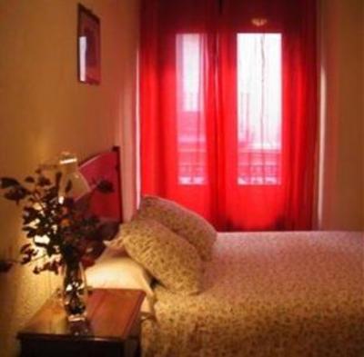 фото отеля Hostal Los Perales