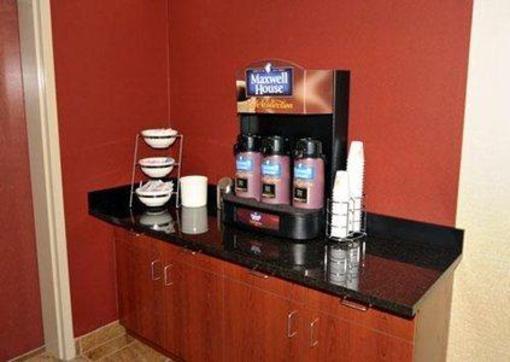 фото отеля Sleep Inn & Suites Dyersburg