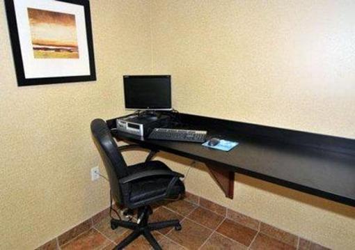 фото отеля Sleep Inn & Suites Dyersburg