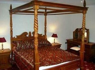 фото отеля Hunters Lodge Inn Wincanton