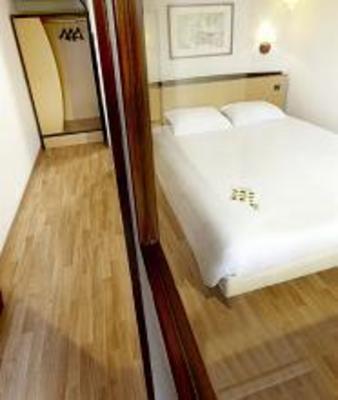 фото отеля Campanile Marseille Vitrolles Anjoly Hotel