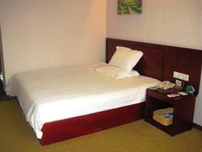 фото отеля Green Tree Inn Chain Hefei Walking Street