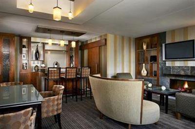 фото отеля The Westin Edmonton