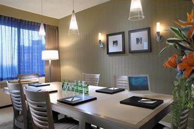 фото отеля The Westin Edmonton