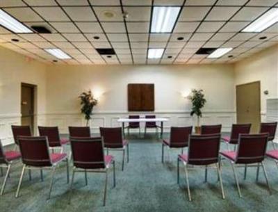 фото отеля Howard Johnson Clinton
