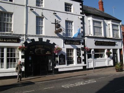 фото отеля Three Tuns Hotel Filey