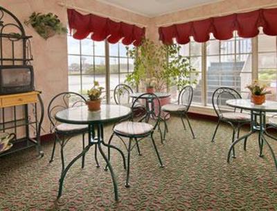 фото отеля Super 8 Edenton