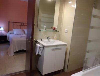 фото отеля Hostal Can Bassalis