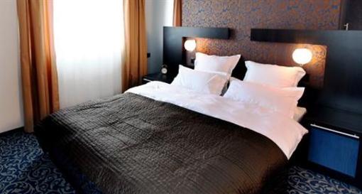 фото отеля Ambiance Hotel Bucharest
