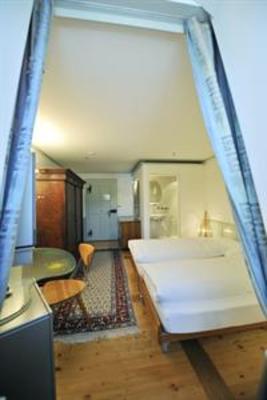 фото отеля Bären Hotel Durrenroth
