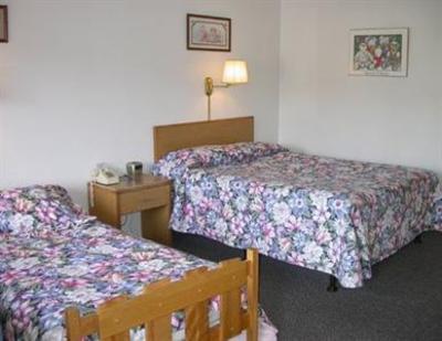 фото отеля Holiday Lodge Grass Valley