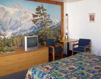 фото отеля Holiday Lodge Grass Valley