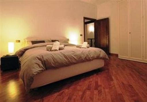 фото отеля Sarai Apartments