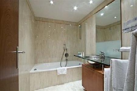 фото отеля B-Aparthotel Montgomery