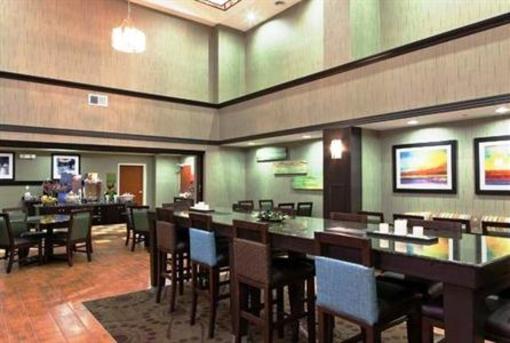 фото отеля Hampton Inn & Suites Middlebury