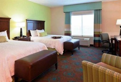 фото отеля Hampton Inn & Suites Middlebury