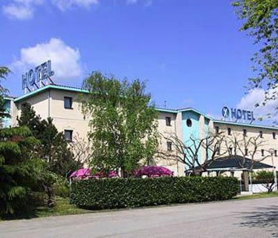 фото отеля Hotel Le Saint Vincent Vourles