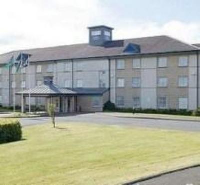 фото отеля Premier Inn Bathgate Livingston