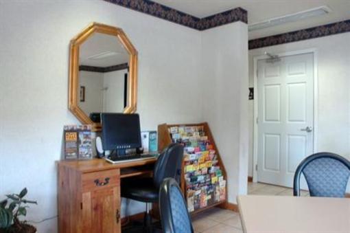 фото отеля Best Western Inn Gonzales