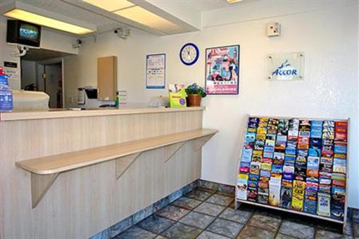 фото отеля Motel 6 Costa Mesa