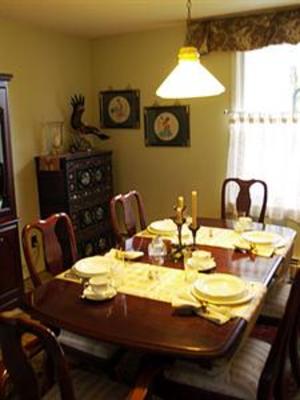 фото отеля Lavender House Bed & Breakfast New Westminster