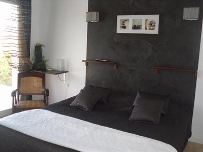 фото отеля Le Clos Des Princes Le Rouret