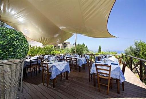 фото отеля La Tavernetta Hotel Castellammare del Golfo