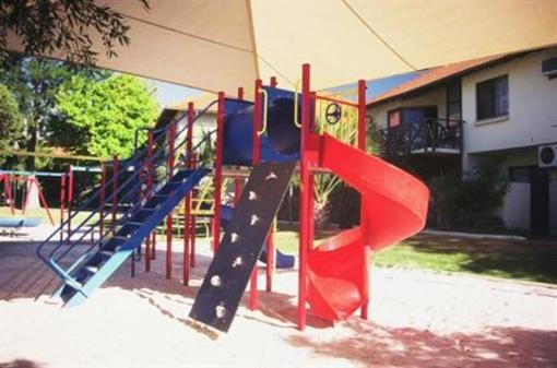 фото отеля Mandurah Holiday Village
