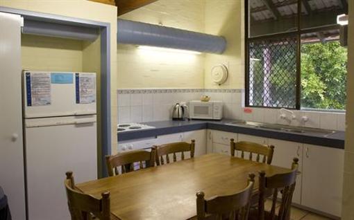 фото отеля Mandurah Holiday Village