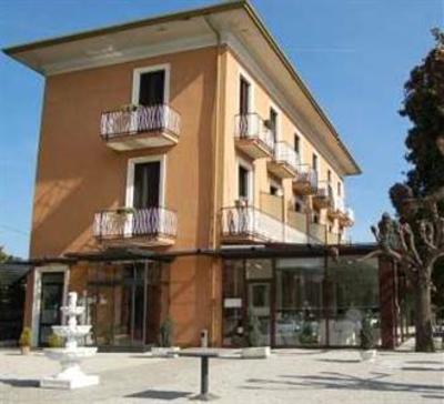 фото отеля Hotel Del Parco Sesto Calende