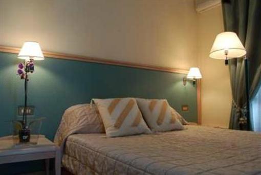 фото отеля Hotel Del Parco Sesto Calende