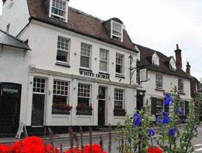 фото отеля White Horse Inn Storrington