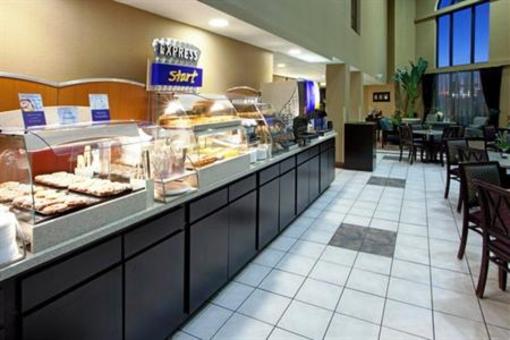 фото отеля Holiday Inn Express Harrisonburg