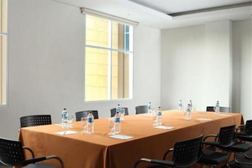 фото отеля Hotel Santika Bengkulu