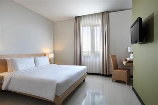 фото отеля Hotel Santika Bengkulu
