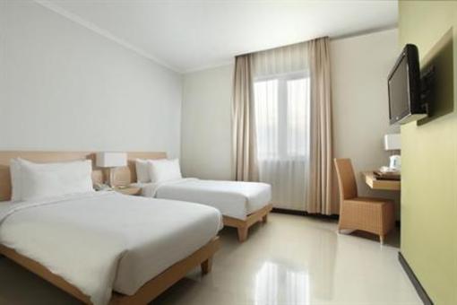 фото отеля Hotel Santika Bengkulu