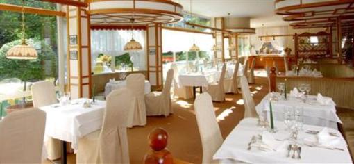 фото отеля Hotel Dermuth Portschach am Worthersee