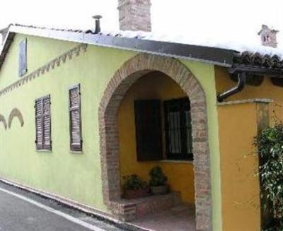 фото отеля Tra Monti E Vigne Bed and Breakfast La Morra
