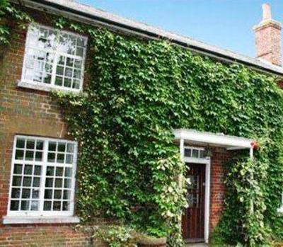 фото отеля Newton Farmhouse Salisbury