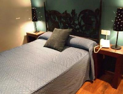 фото отеля Hostal Plaza Segovia