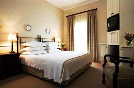 фото отеля Queens Hotel Oudtshoorn