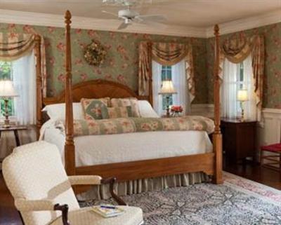 фото отеля Arrowhead Inn