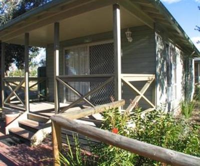 фото отеля Lakesea Park Cabins South Durras