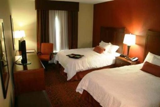 фото отеля Hampton Inn Tomah