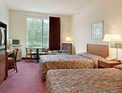 фото отеля Super 8 Smithfield