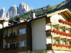 фото отеля Hotel Ladina Campitello di Fassa