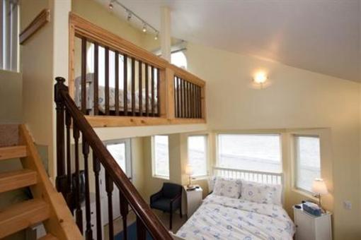 фото отеля Driftwood Inn Homer