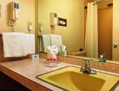 фото отеля Days Inn Kittery