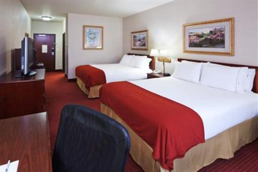 фото отеля Holiday Inn Express Hotel & Suites Nacogdoches